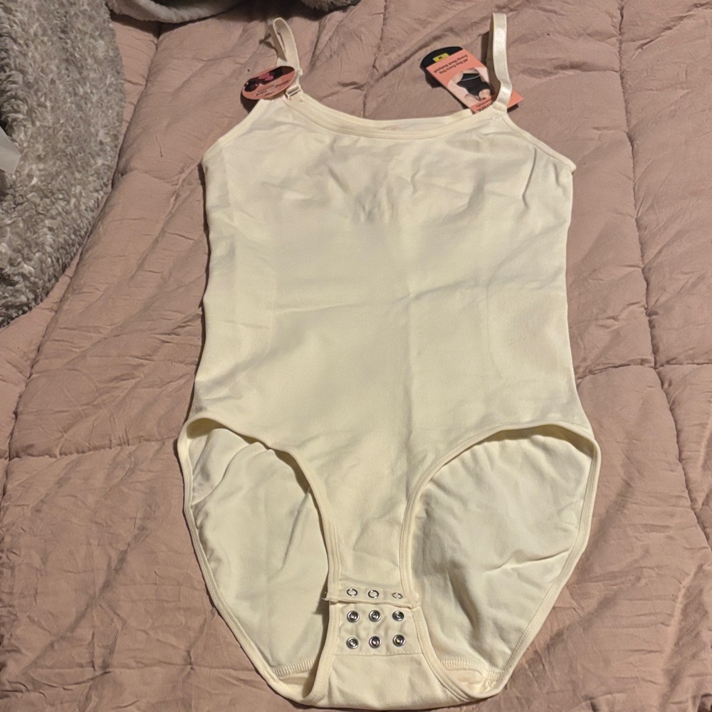 Shapermint All Day Every Day Scoop Neck Bodysuit